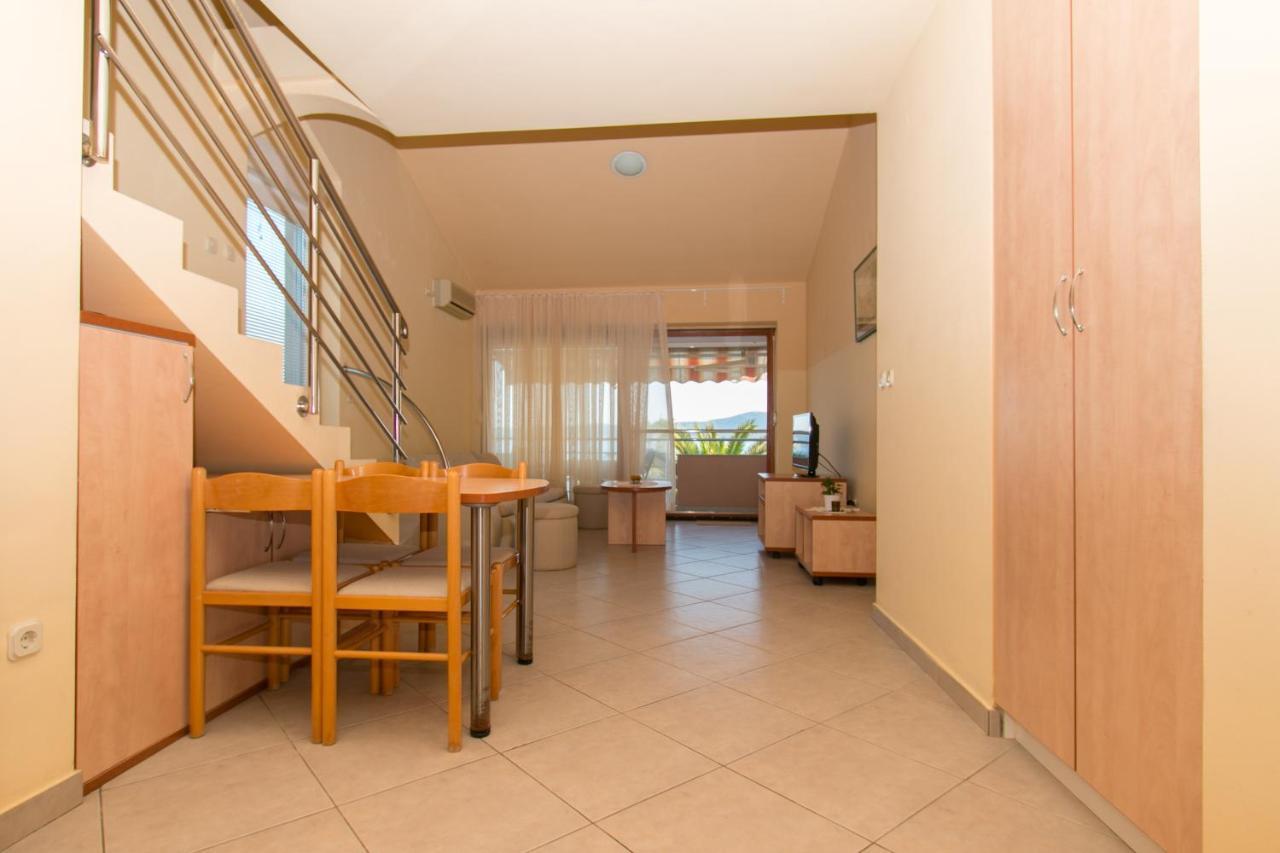 Apartments Matas Sukošan Екстериор снимка