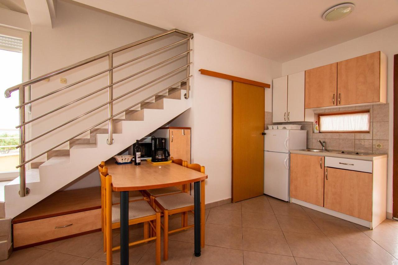 Apartments Matas Sukošan Екстериор снимка